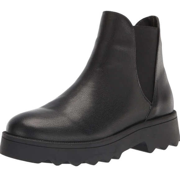 AEROSOLES Shoes - Aerosoles Swallow Chelsea Boots Black -10